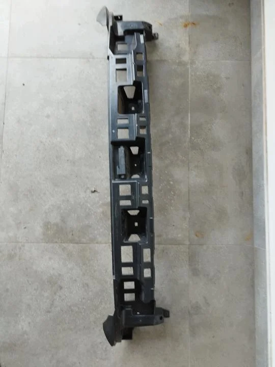 J8A217E855AG Bumper Bracket Land Rover image 4
