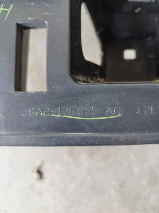 J8A217E855AG Bumper Bracket Land Rover image 5