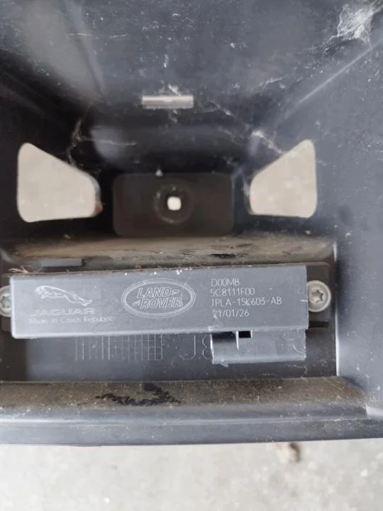J8A217E855AG Bumper Bracket Land Rover image 6
