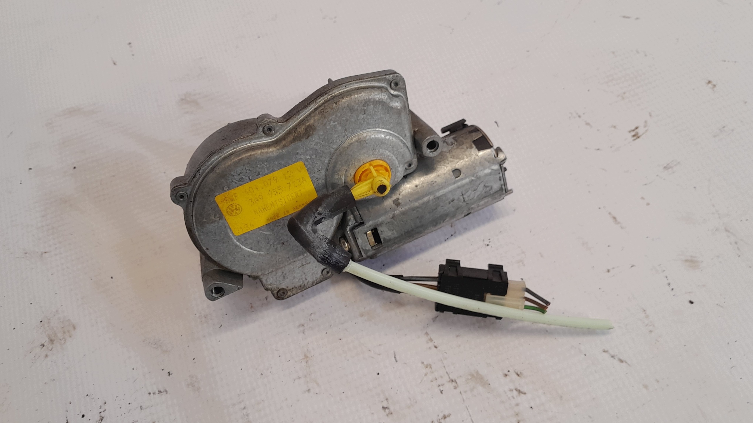 VW Passat B4 Kombi Heckscheibenwischer Motor