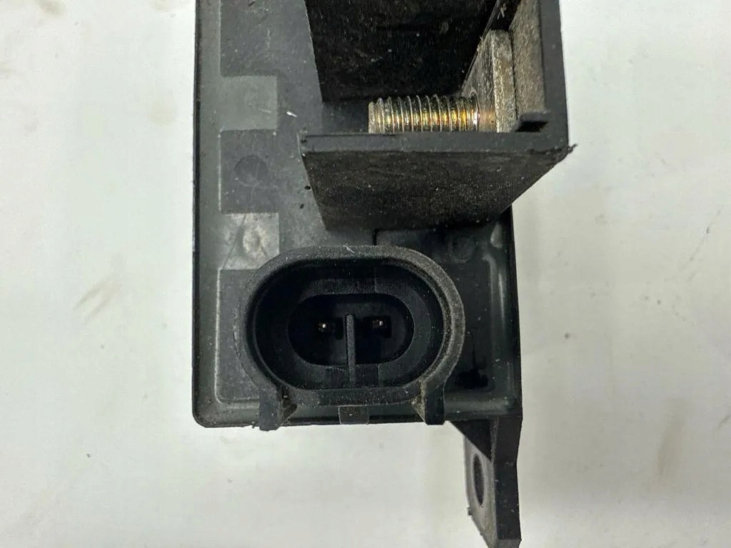 Relais Mercedes-Benz E (W211) V23132A2001X14 image 4