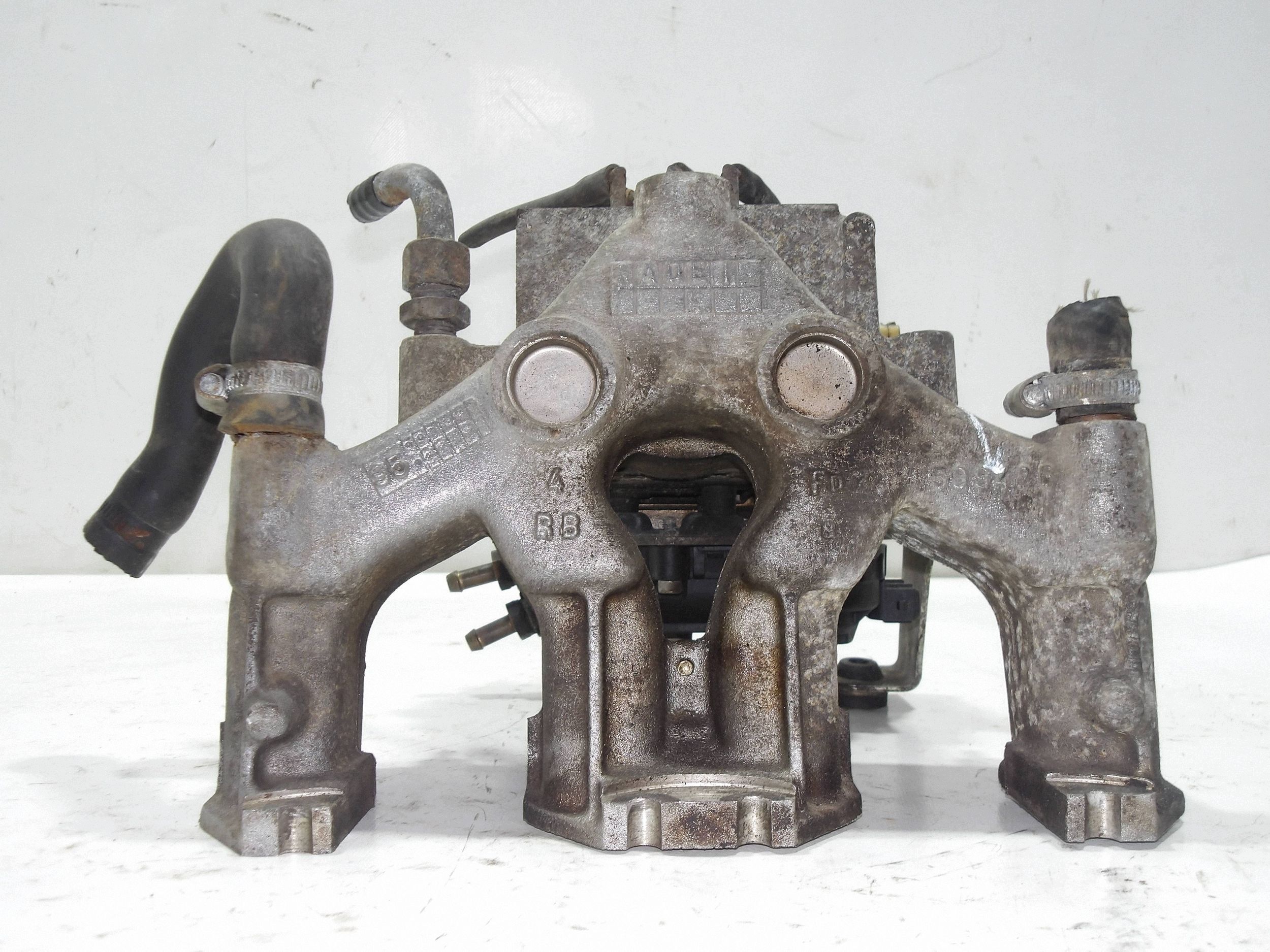 Ansaugkrümmer Vergaser Monoinjection Volvo 460 image 2