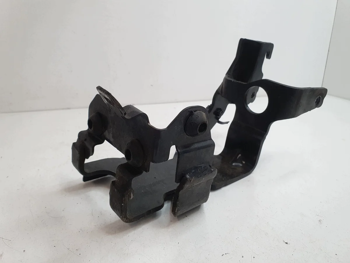 Ondersteuning pomp Citroen C4 DS3 9824447480 image 3