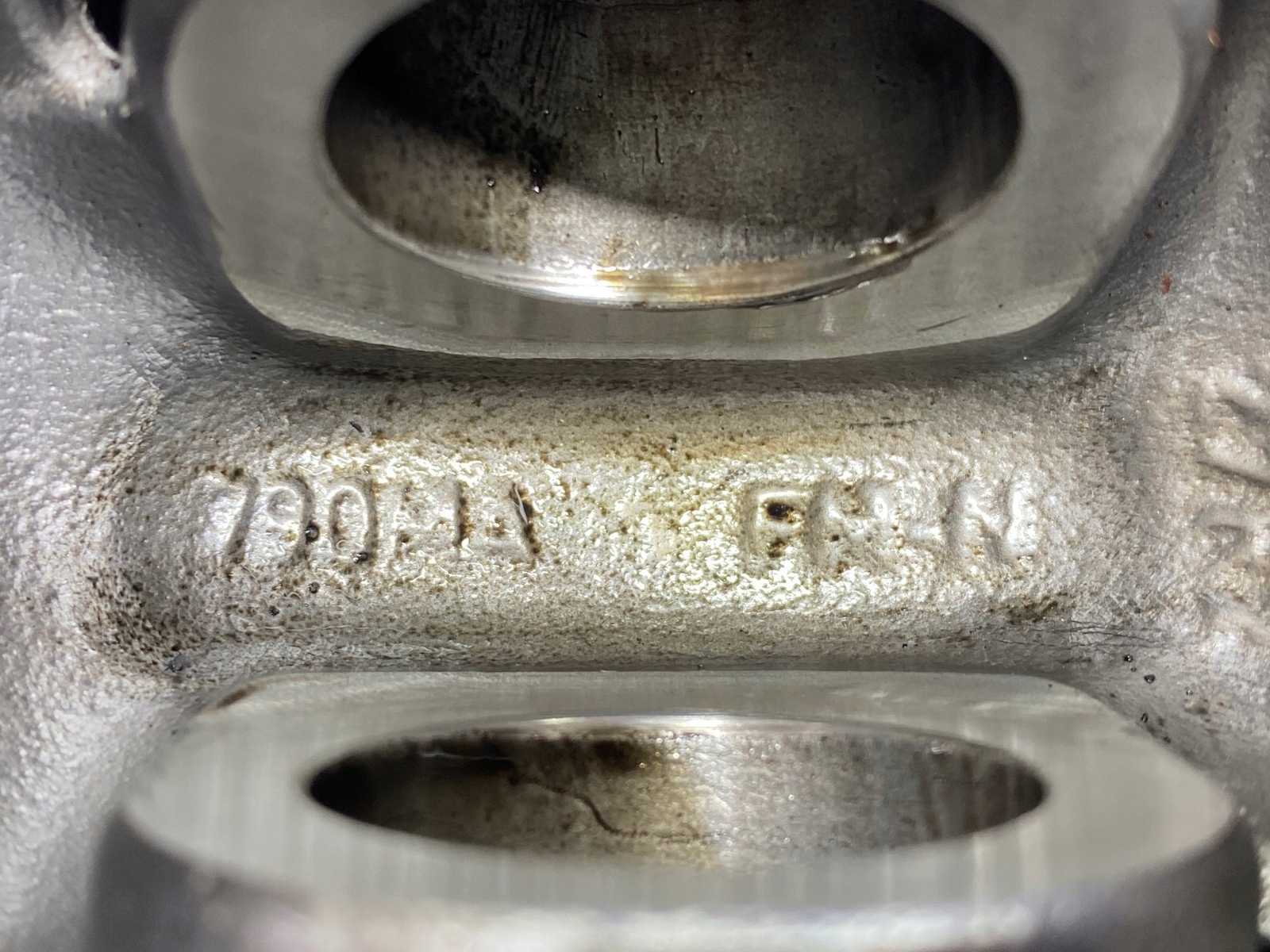 Piston VW Golf VI Skoda Seat Audi 1.6 TDI CAY image 8