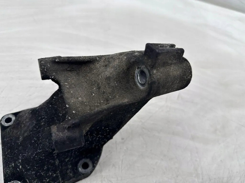 Support moteur Mercedes C 203 W203 2.2 CDI 6112230704 image 5