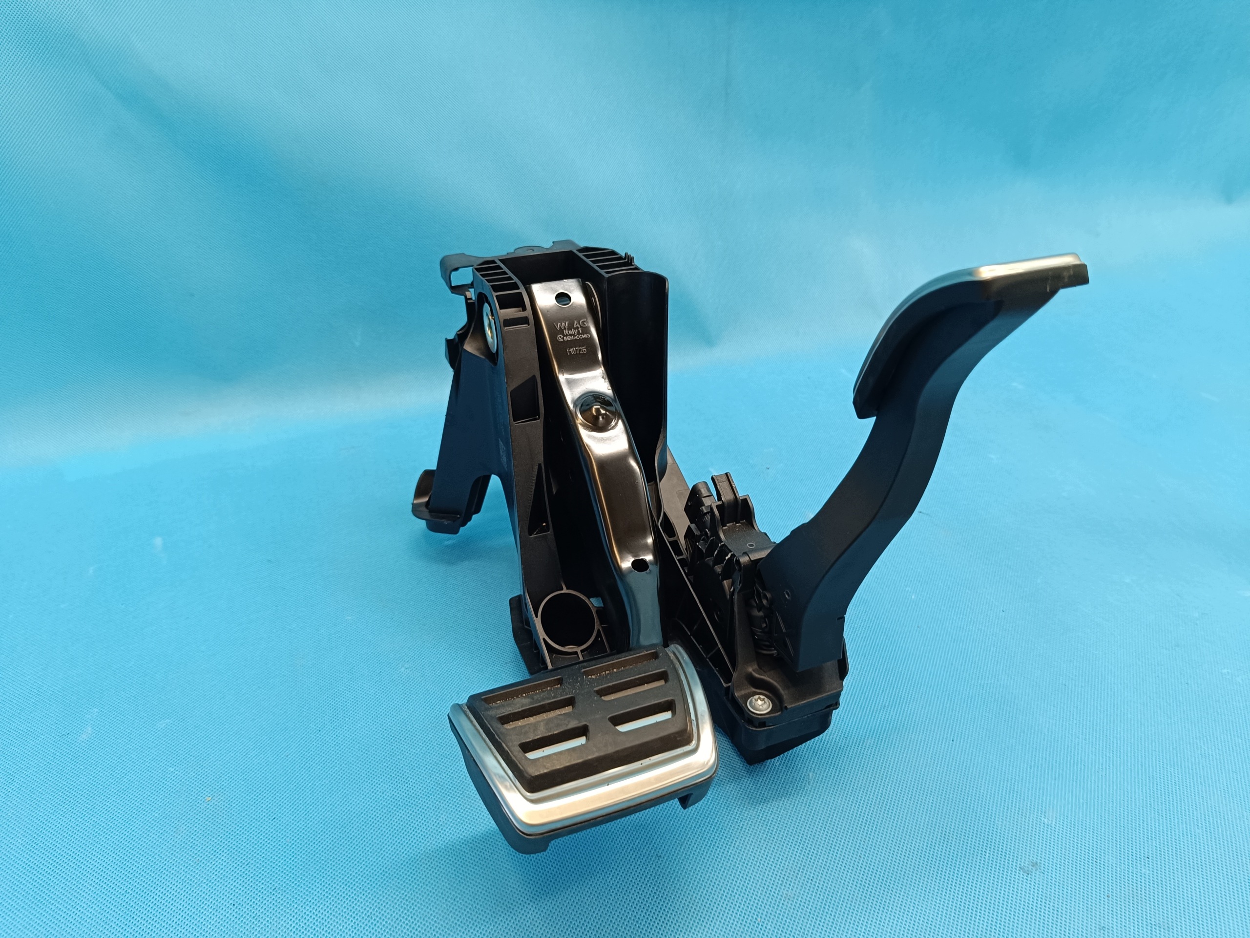 Support pédale accélérateur Skoda Octavia IV VRS image 3