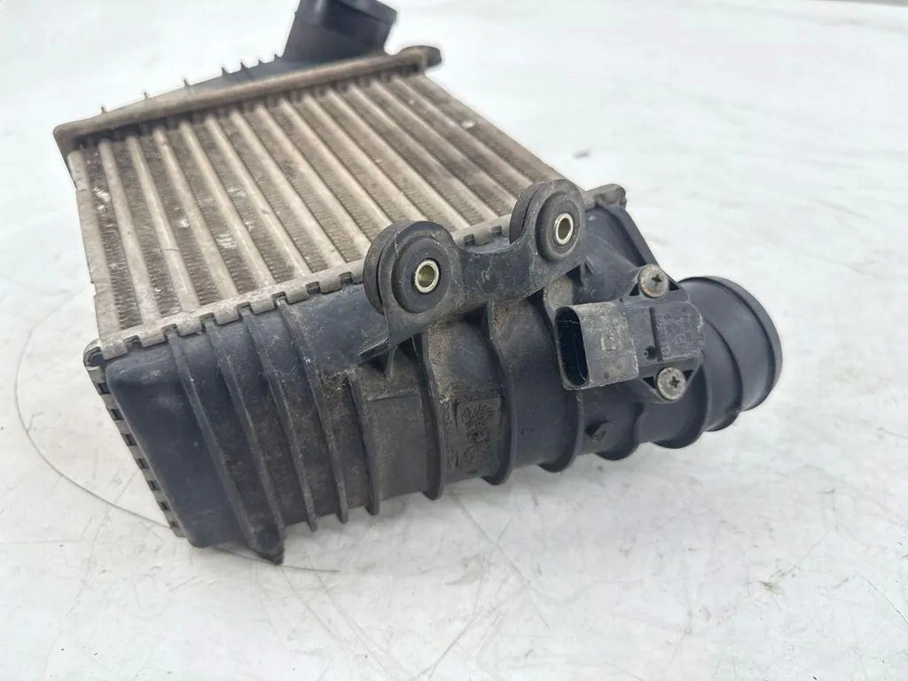 Intercooler Audi A3 8L1 1.9 TDI 1J0145803 image 4