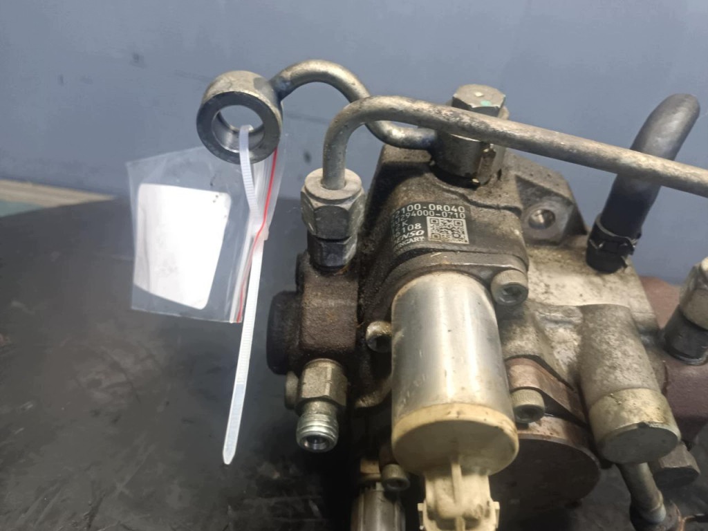 Toyota Avensis T27 2.0 D4D Injectiepomp 22100-0R040 image 4