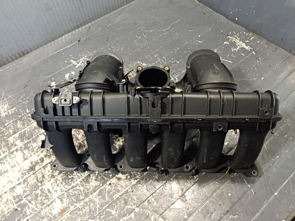 Collecteur d'admission BMW E90 2.5 N52B25A image 3