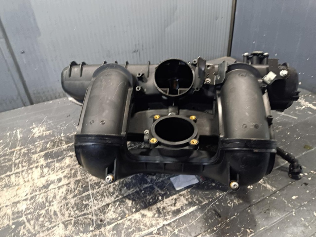 Collecteur d'admission BMW E90 2.5 N52B25A image 6
