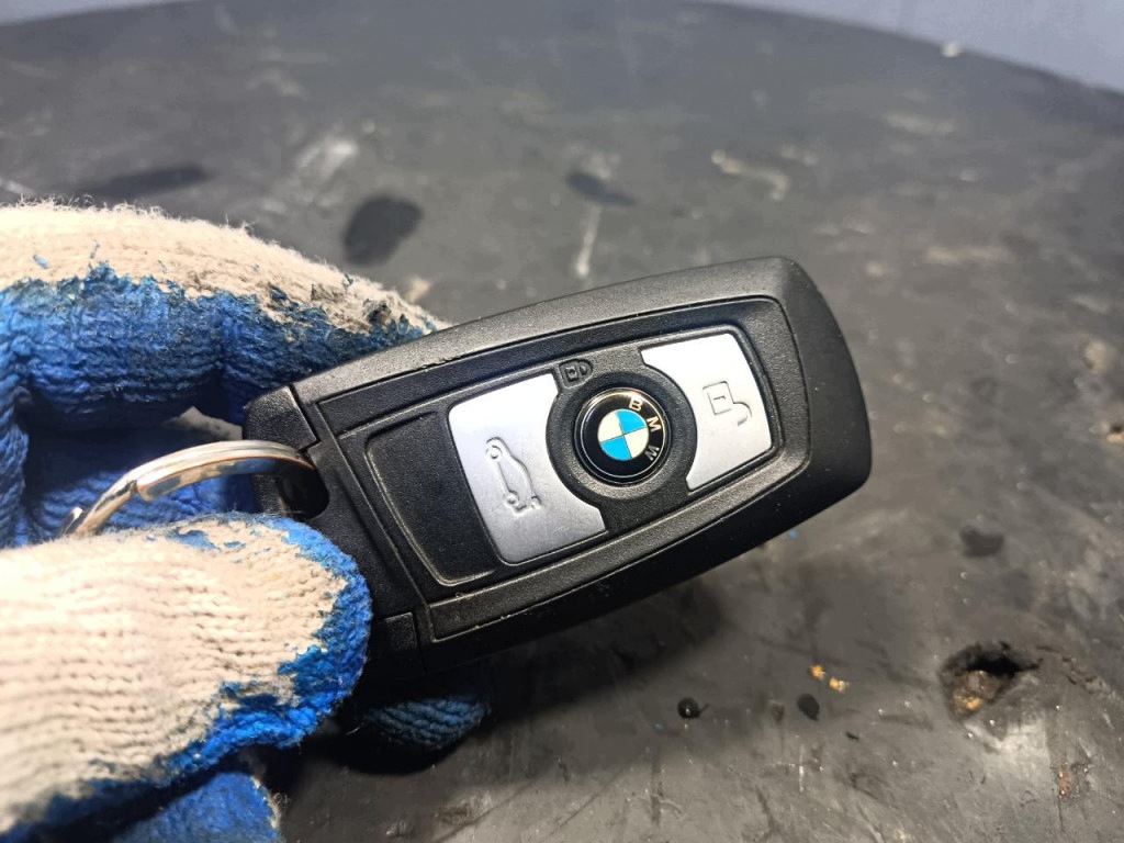 Llave BMW X3 F25 Código W-31822- image 2