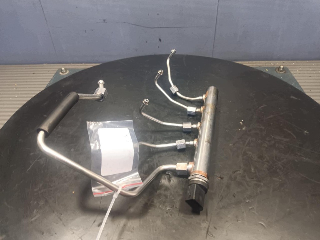 Einspritzleiste 7585411 BMW X1 E84 F10 F30 F11