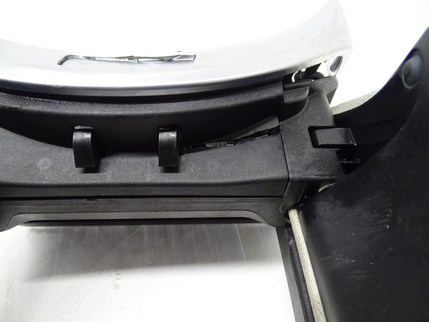 Mittelarmlehne Mercedes C-Klasse W205 2056800496 image 3