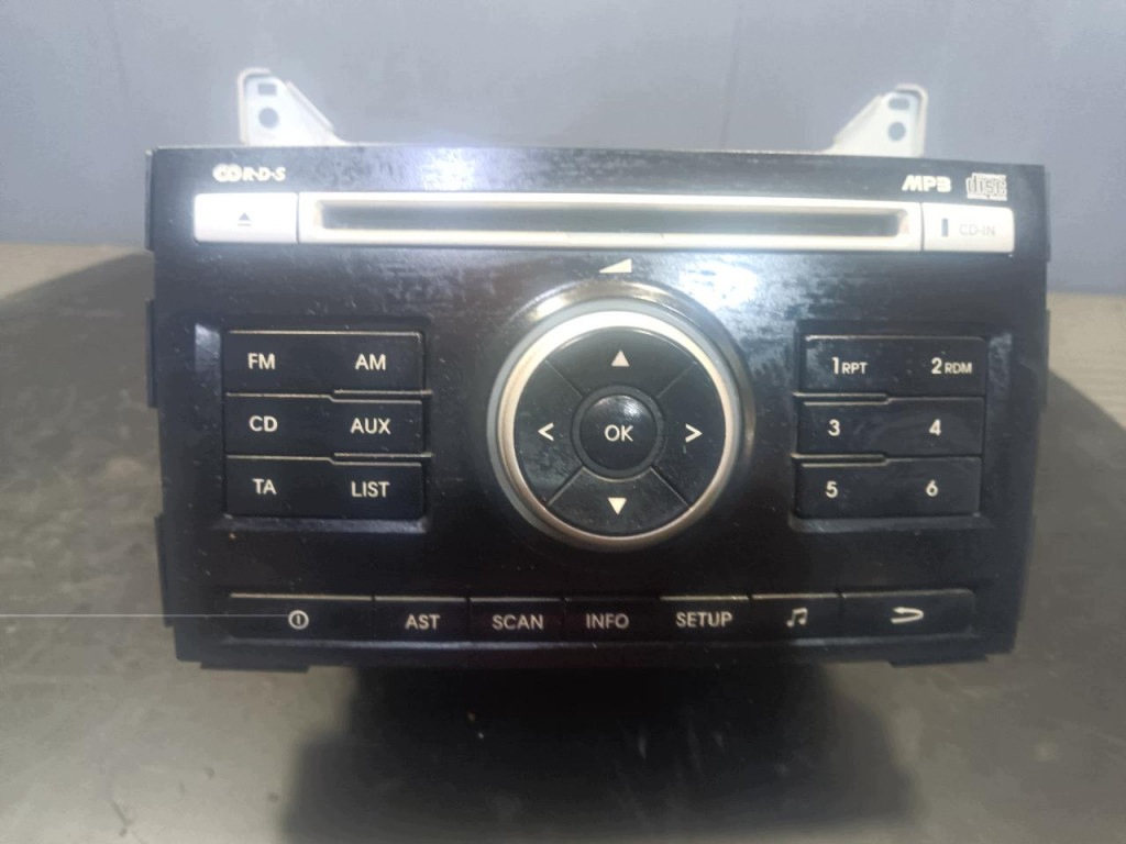 Rádio KIA CEED I Lift OEM 96160-1H000 Usado