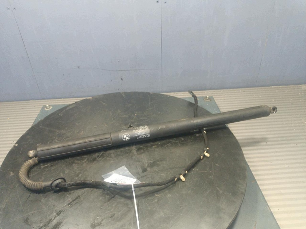 BMW X3 F25 Teleskooppi Takaluukun Vasen 7432743