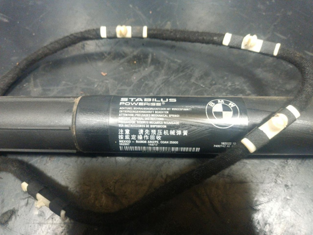 BMW X3 F25 Klappensteller rechts 7432742 image 3