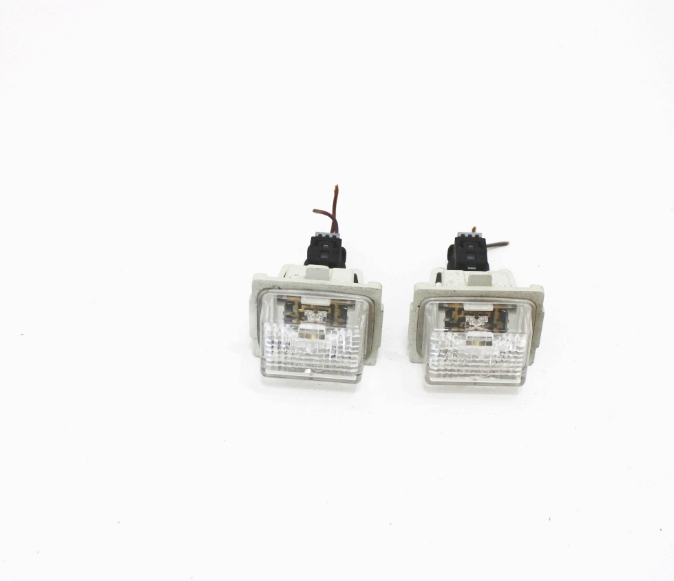 2x LED-belysning för registreringsskylt Mercedes W207 C207