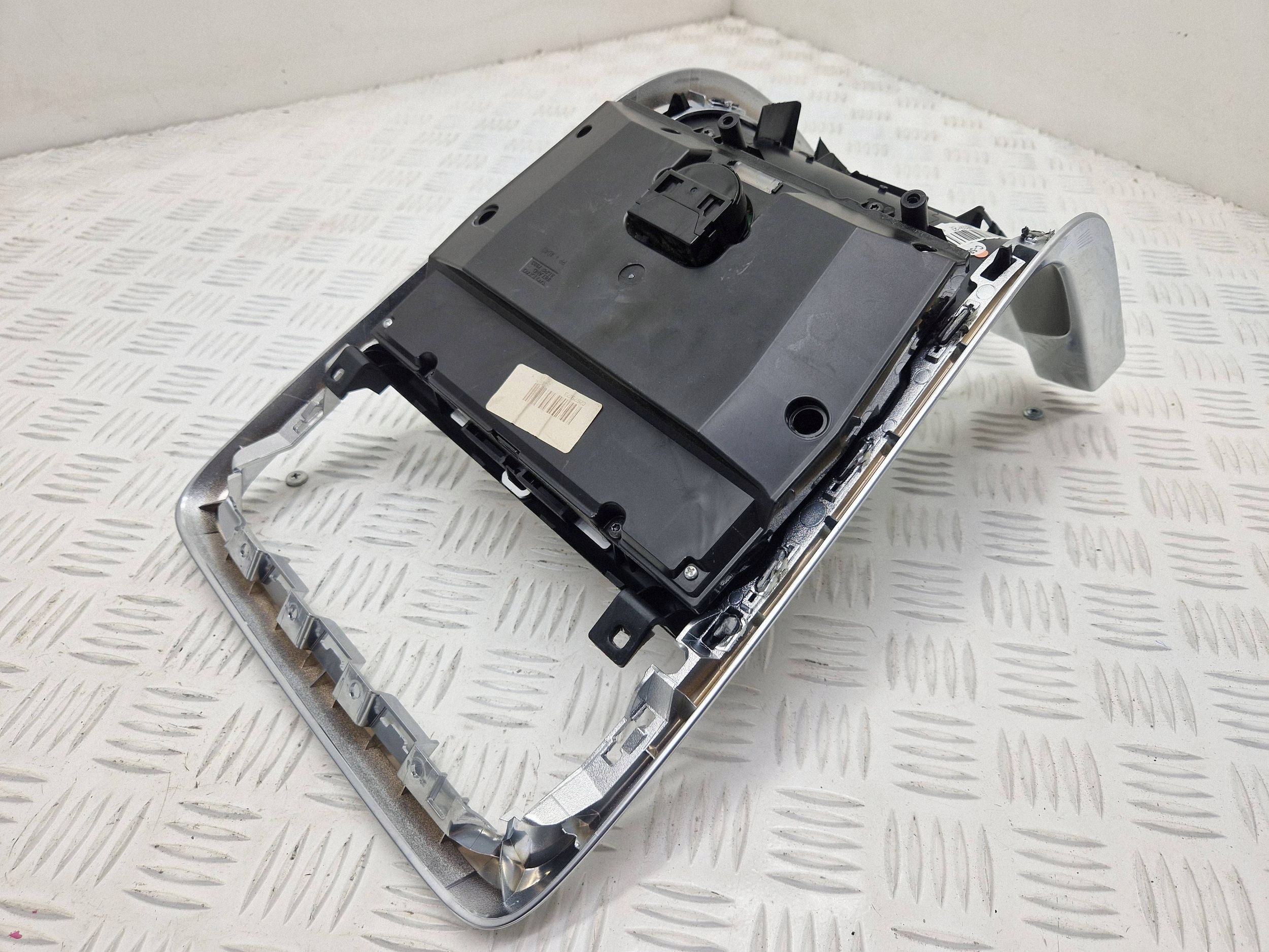 Panneau de climatisation Volvo V60 2012 (OEM 8632427) image 10