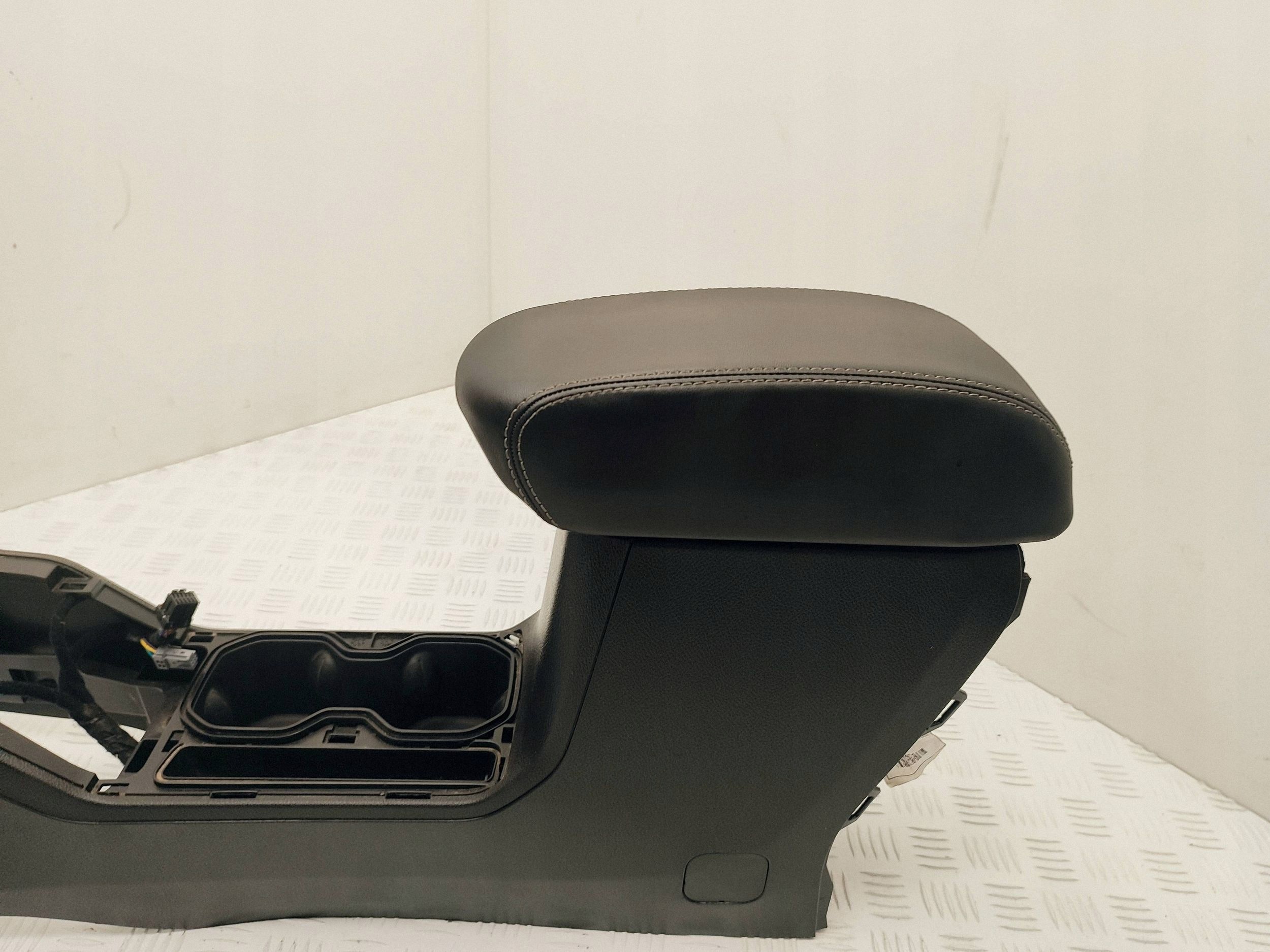 Tunnel de console Jeep Renegade complet - OEM 735664227 image 4