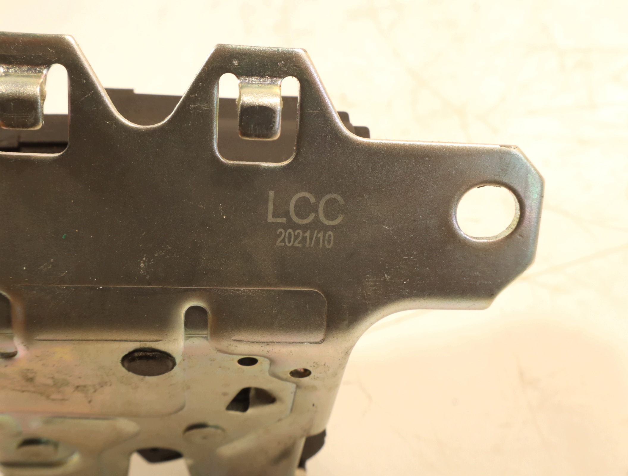 Serrure de hayon Opel Insignia A (Q11235) image 7