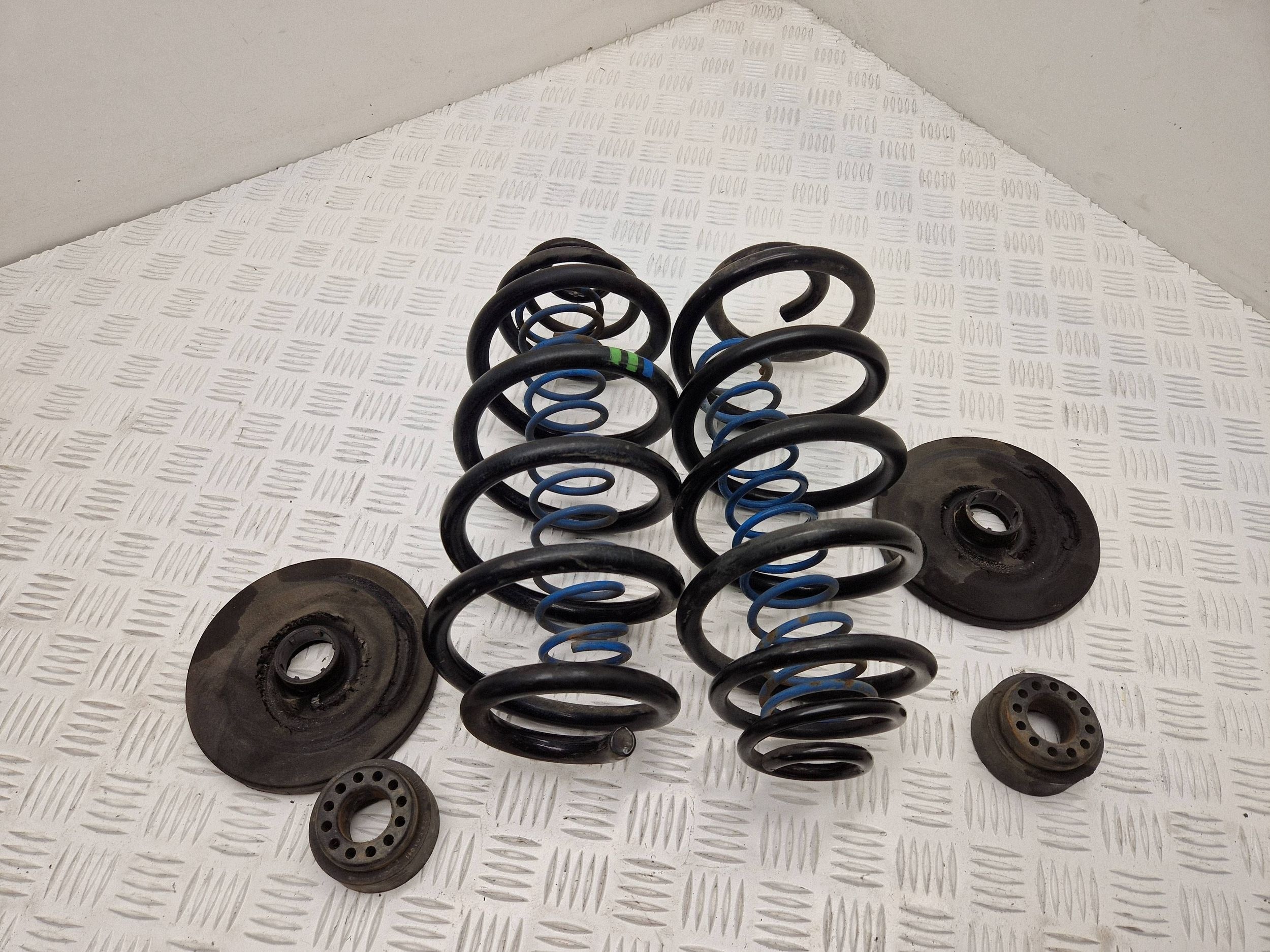 Resorte trasero Peugeot Expert UVY60754 image 2