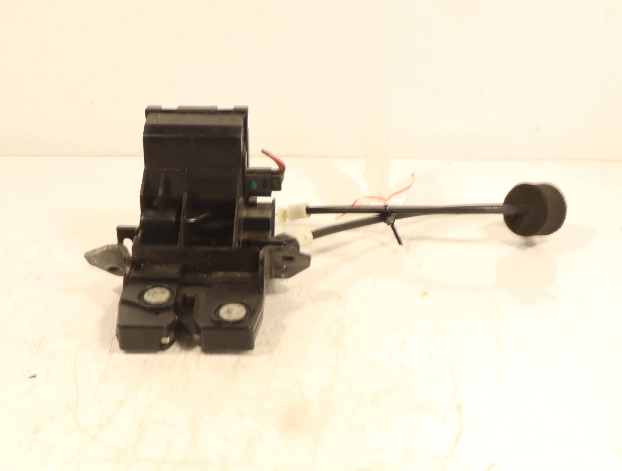 Serrure de coffre Mercedes W211 A1717500035 image 5