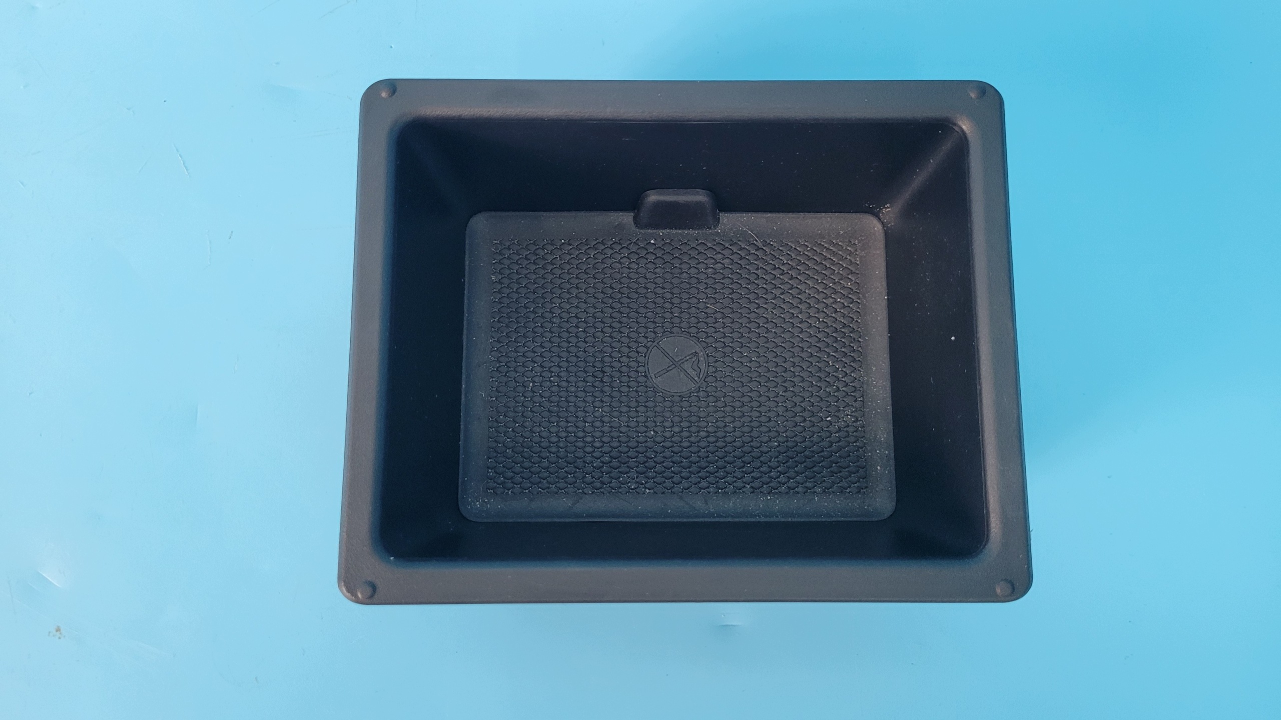 Mercedes W254 X254 GLC 300de Console Storage image 5