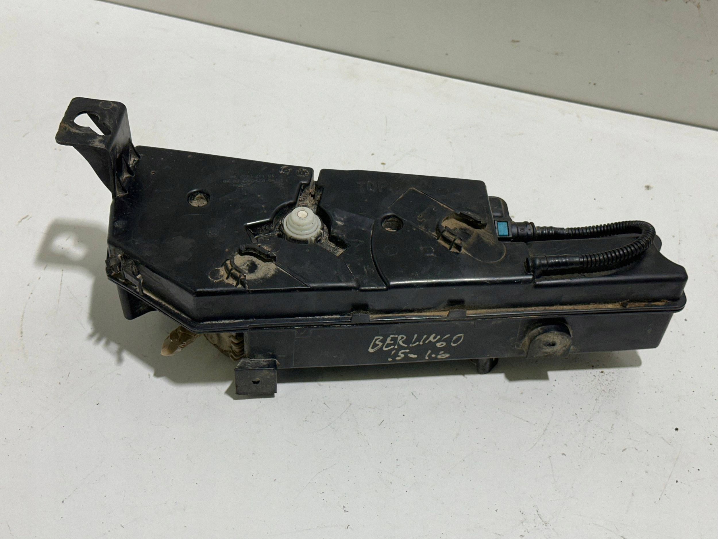 FAP-säiliö Citroen DS5 9802990980