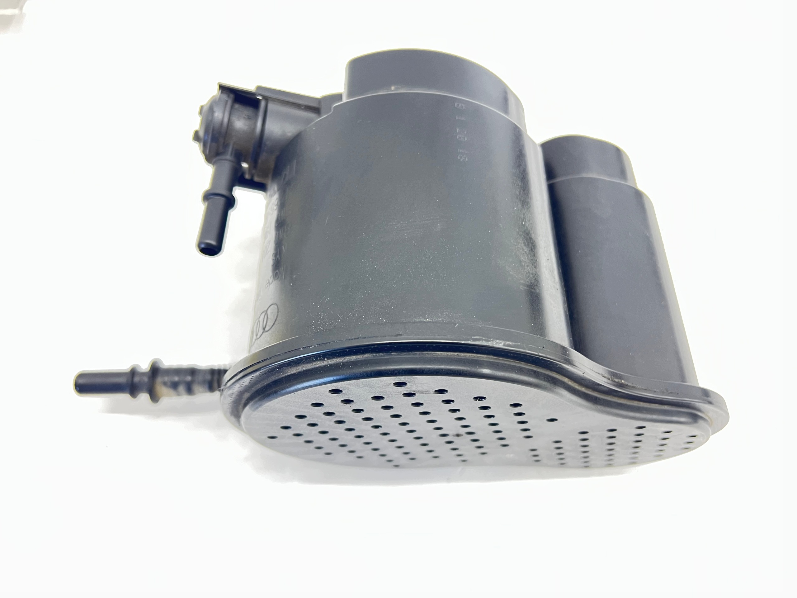 Audi A4 B9 A5 8W A8 Aktiivihiilisäiliö 8W0201799C image 3