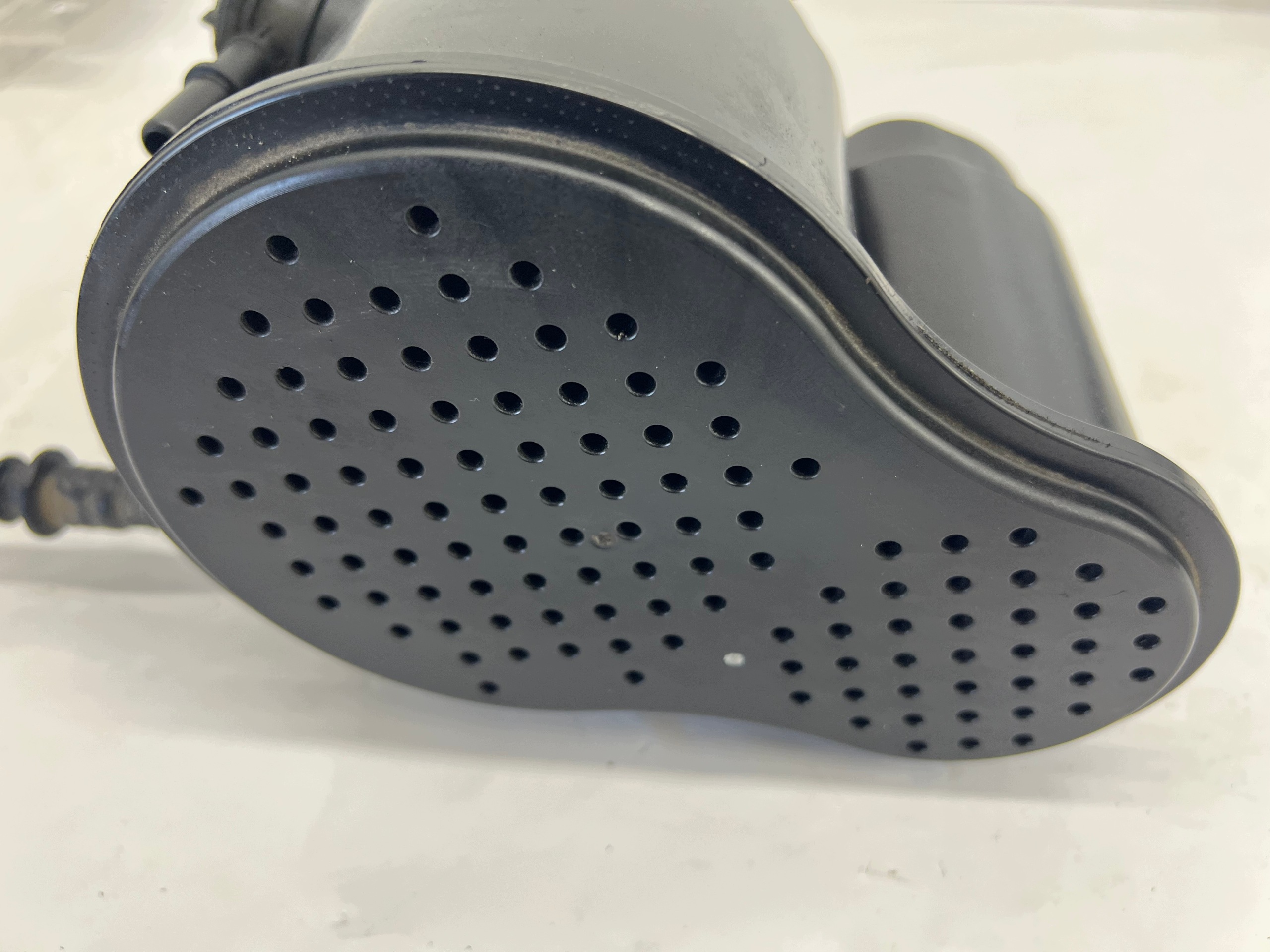 Audi A4 B9 A5 8W A8 Aktiivihiilisäiliö 8W0201799C image 4