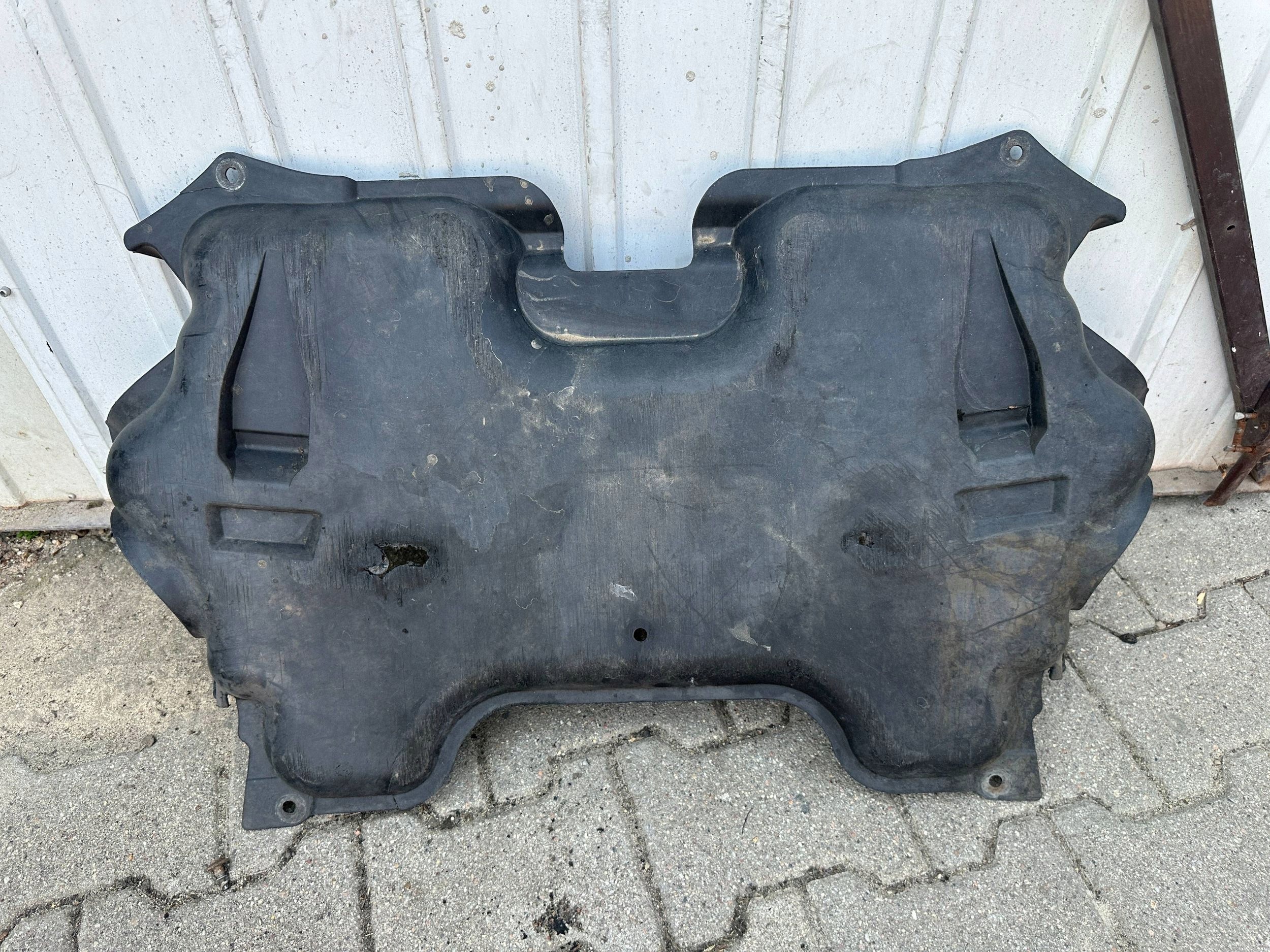 Mercedes-Benz A2115204323 Motorabdeckung image 2