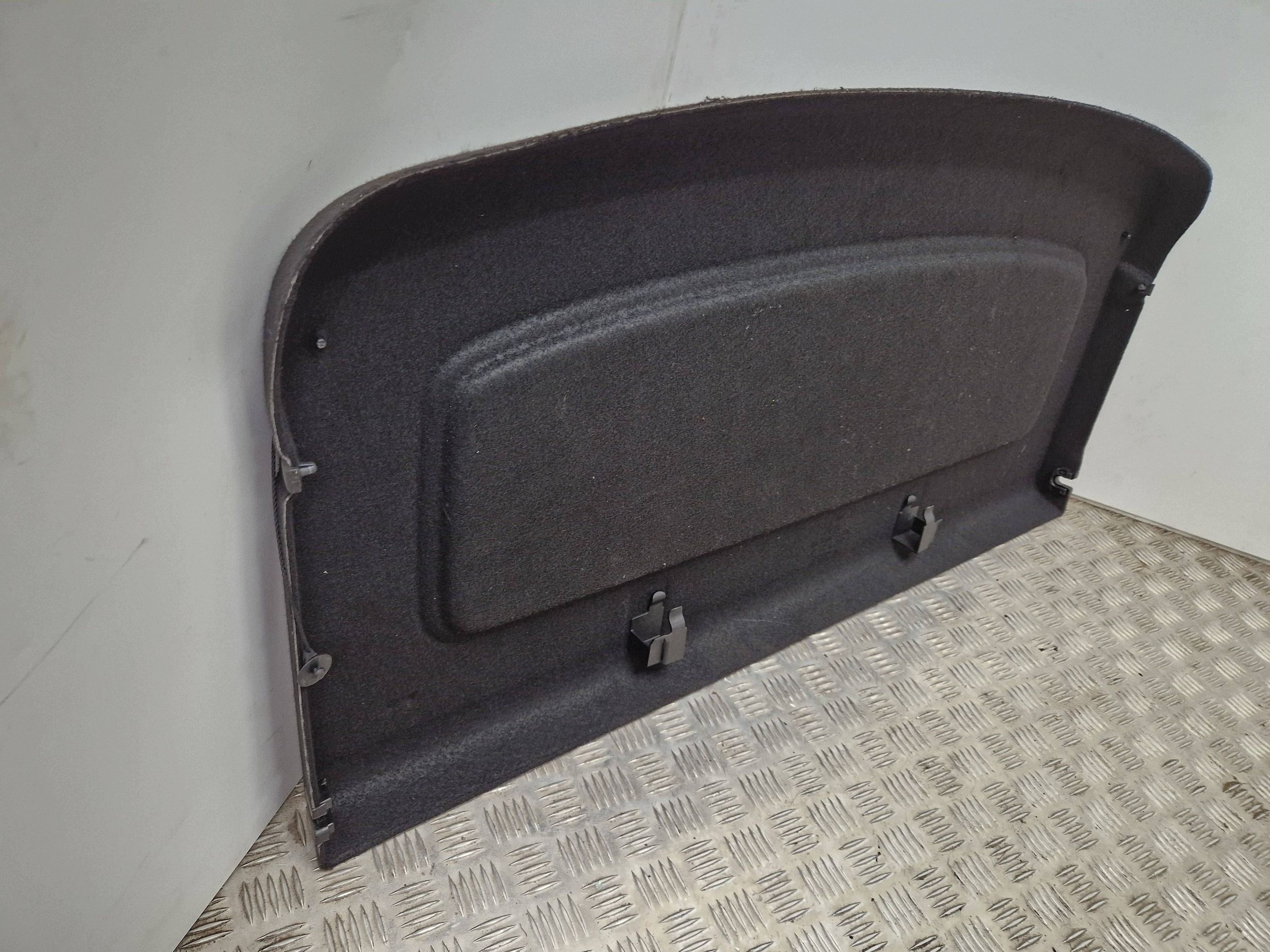 Tablette de coffre Ford Focus d'occasion image 6