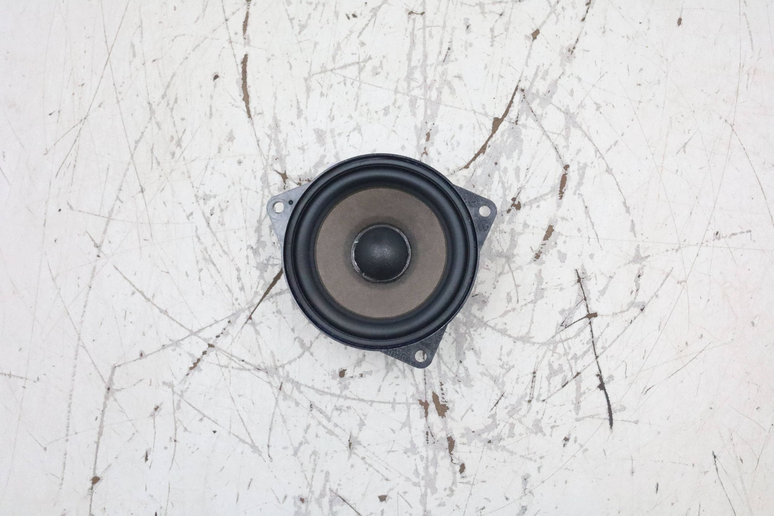 Dashboard Midrange Speaker 2622852 BMW G20 image 2