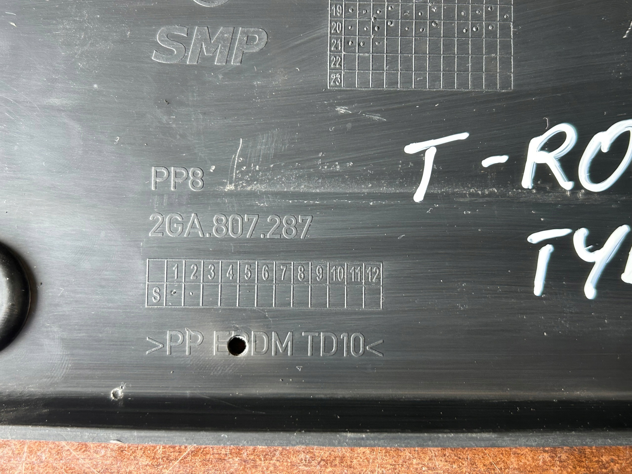 Support plaque immatriculation VW 2GA807287 image 3