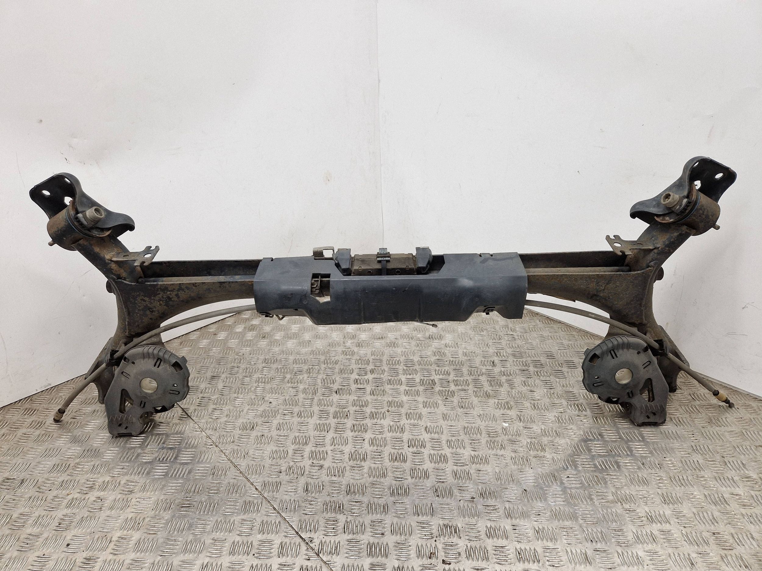 Citroen DS4 9814110880 - Barre arrière image 2