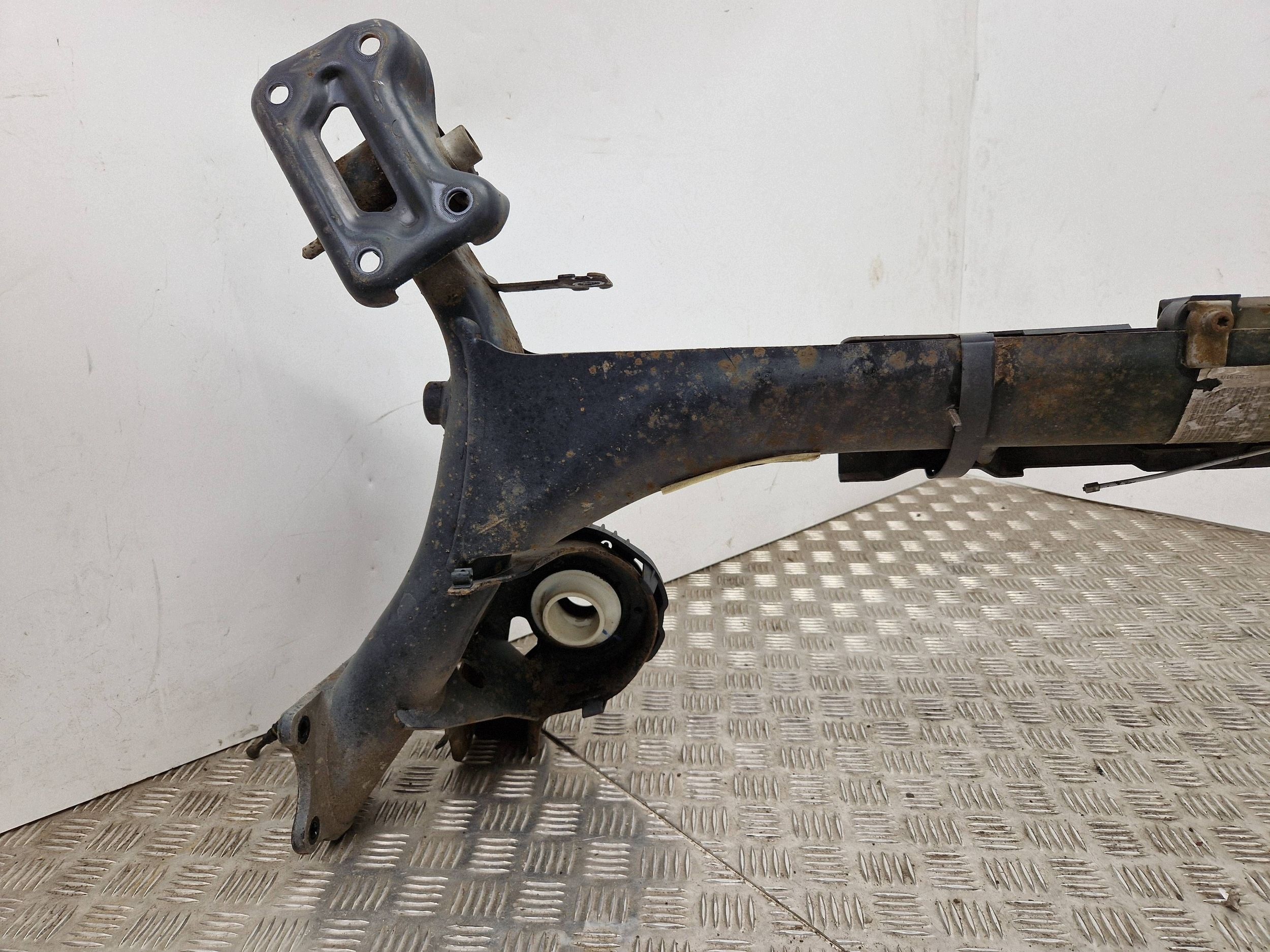 Citroen DS4 9814110880 - Barre arrière image 8
