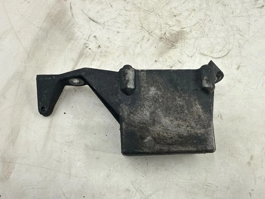 Soporte de motor derecho VOLVO S60 I 30645159 2.4L diésel 120kW 2004 image 4