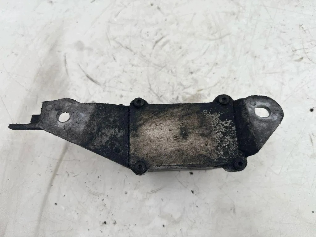 Soporte de motor derecho VOLVO S60 I 30645159 2.4L diésel 120kW 2004 image 5