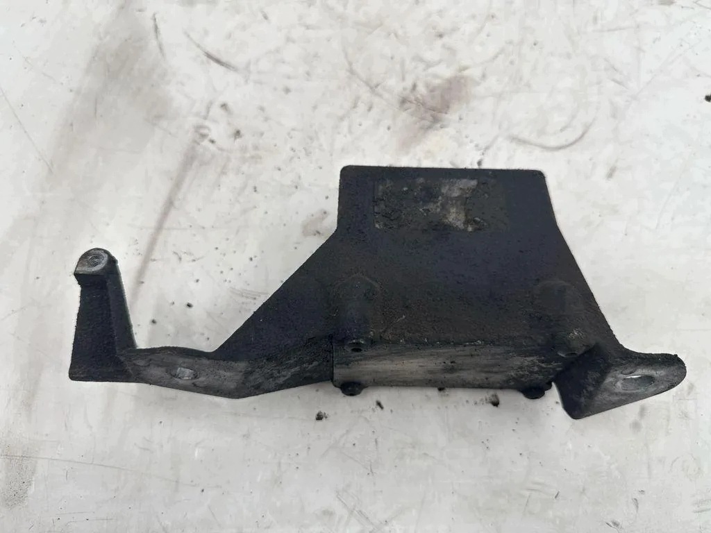 Soporte de motor derecho VOLVO S60 I 30645159 2.4L diésel 120kW 2004 image 6