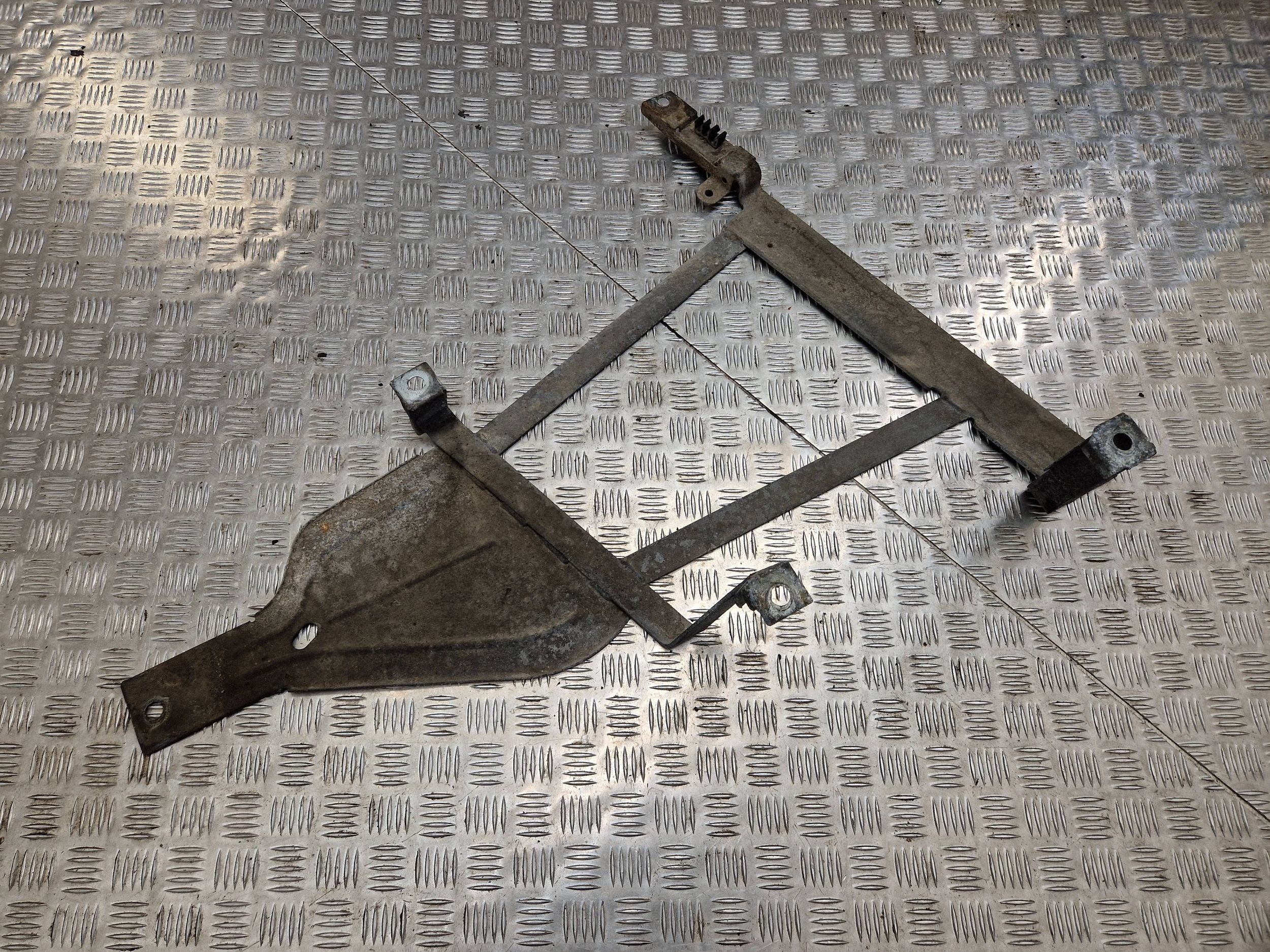 Support roue de secours Renault Espace IV UVY59591 image 3