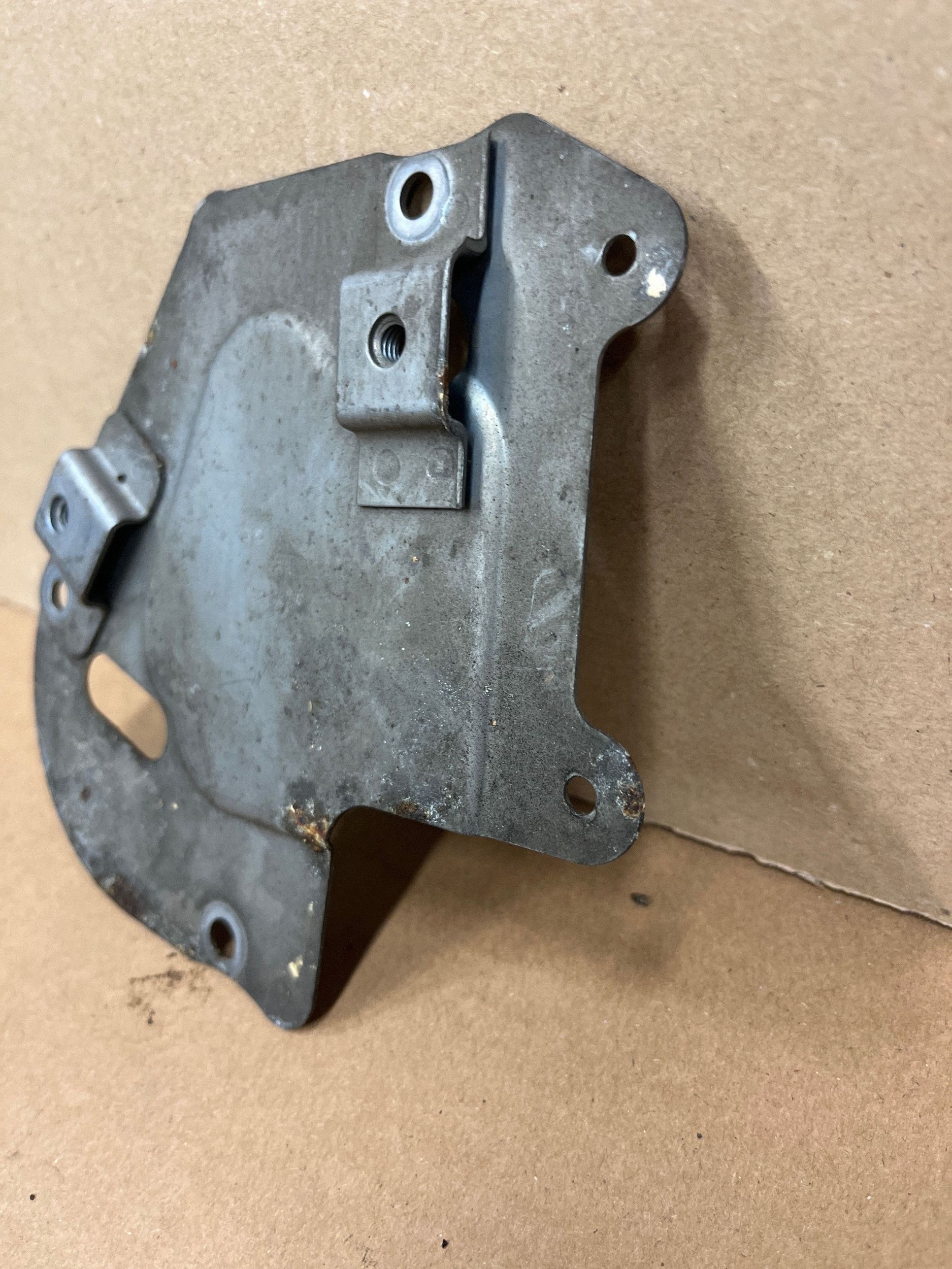 Proteção Térmica Porsche 911 991 9A111088102 image 3