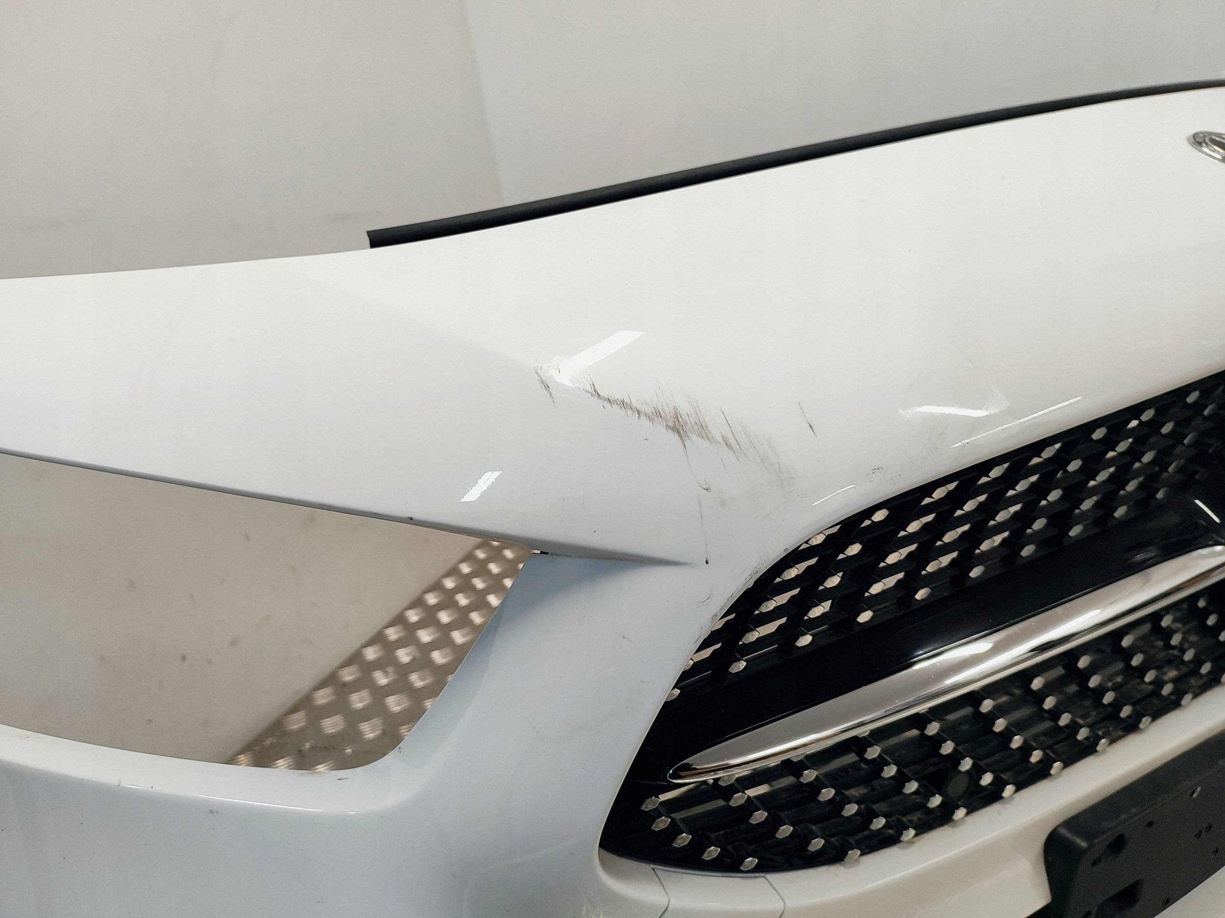 Mercedes A-Klasse W177 Distronic Radar image 4