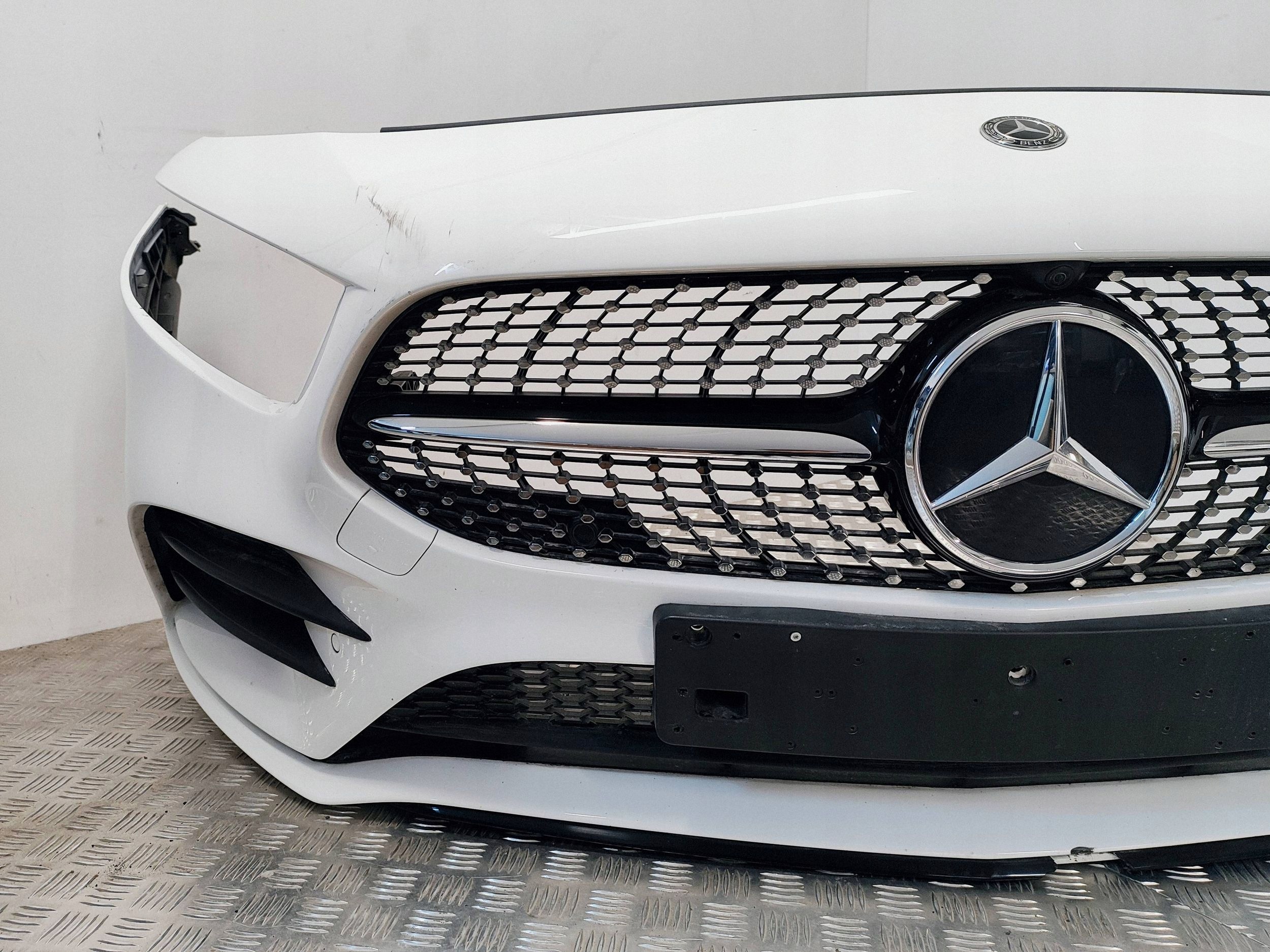 Mercedes A-Klasse W177 Distronic Radar image 7