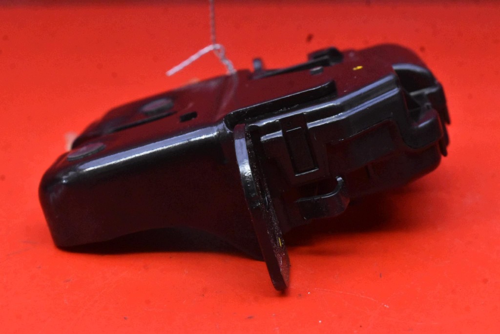 Takaluukun lukko 846300003R Renault Clio 4