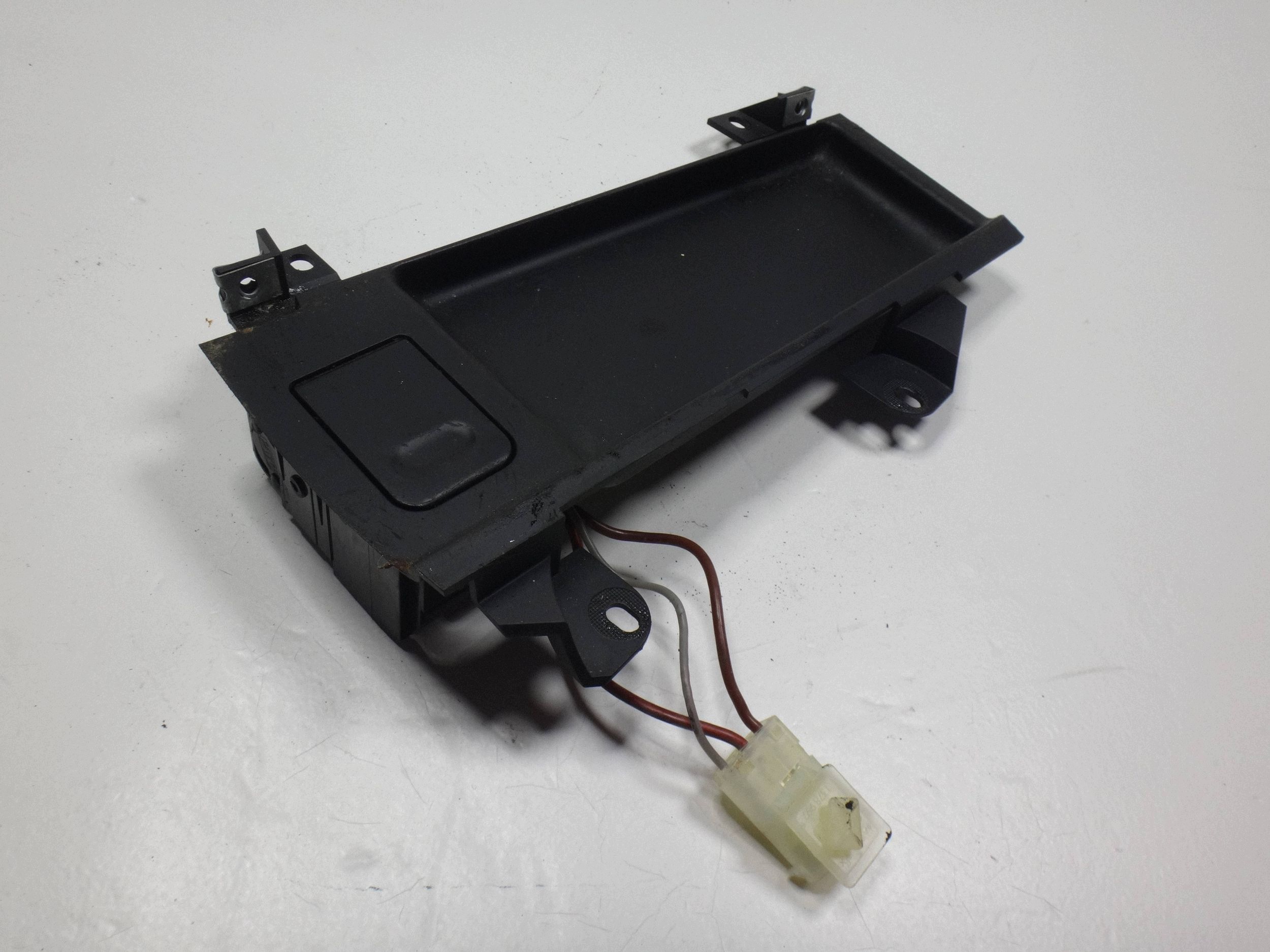 Tomada 12V Dianteira BMW 5 E39 8159694 image 4