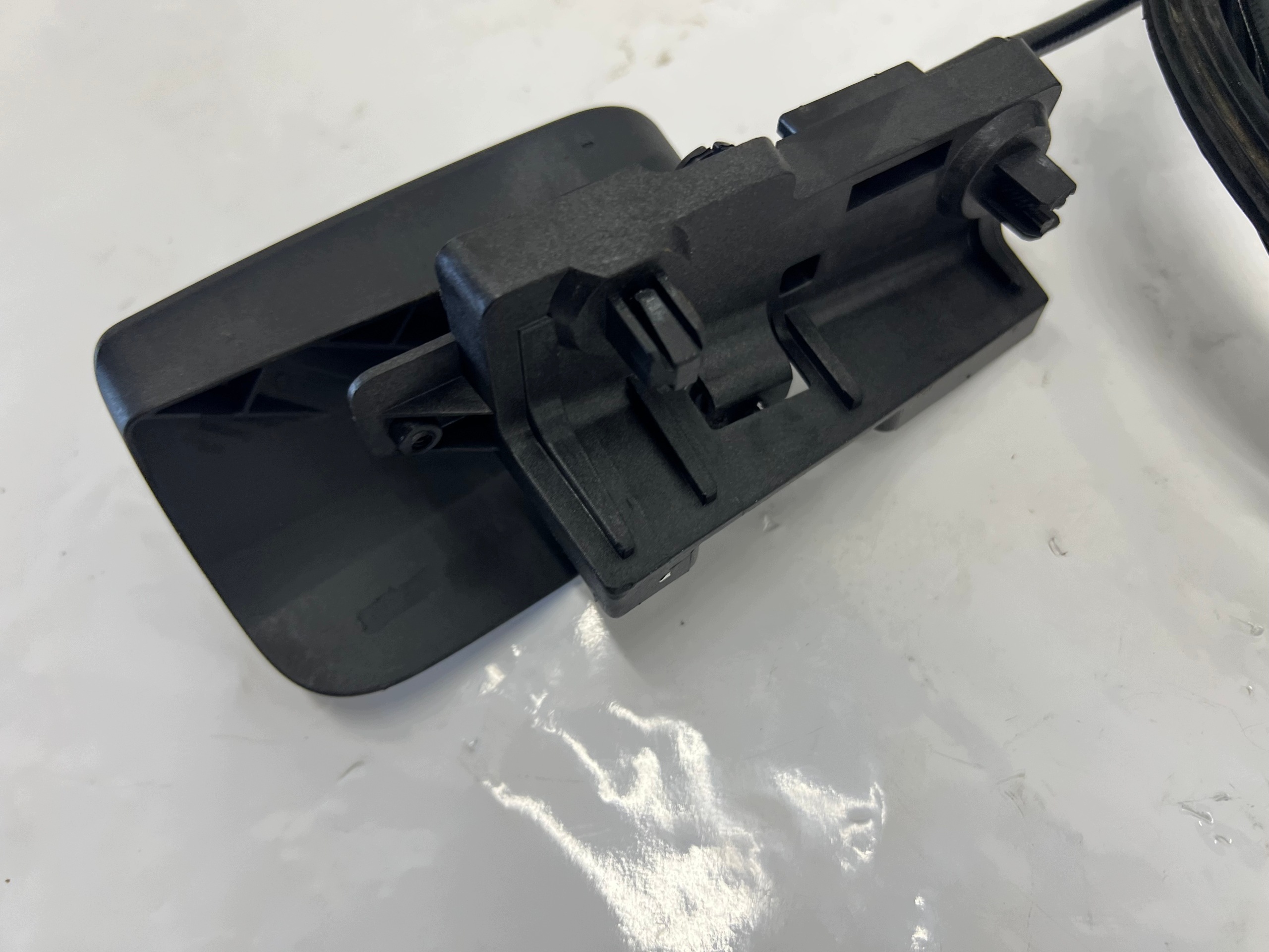 Poignée ouverture capot Audi A5 A4 B9 + câble image 3