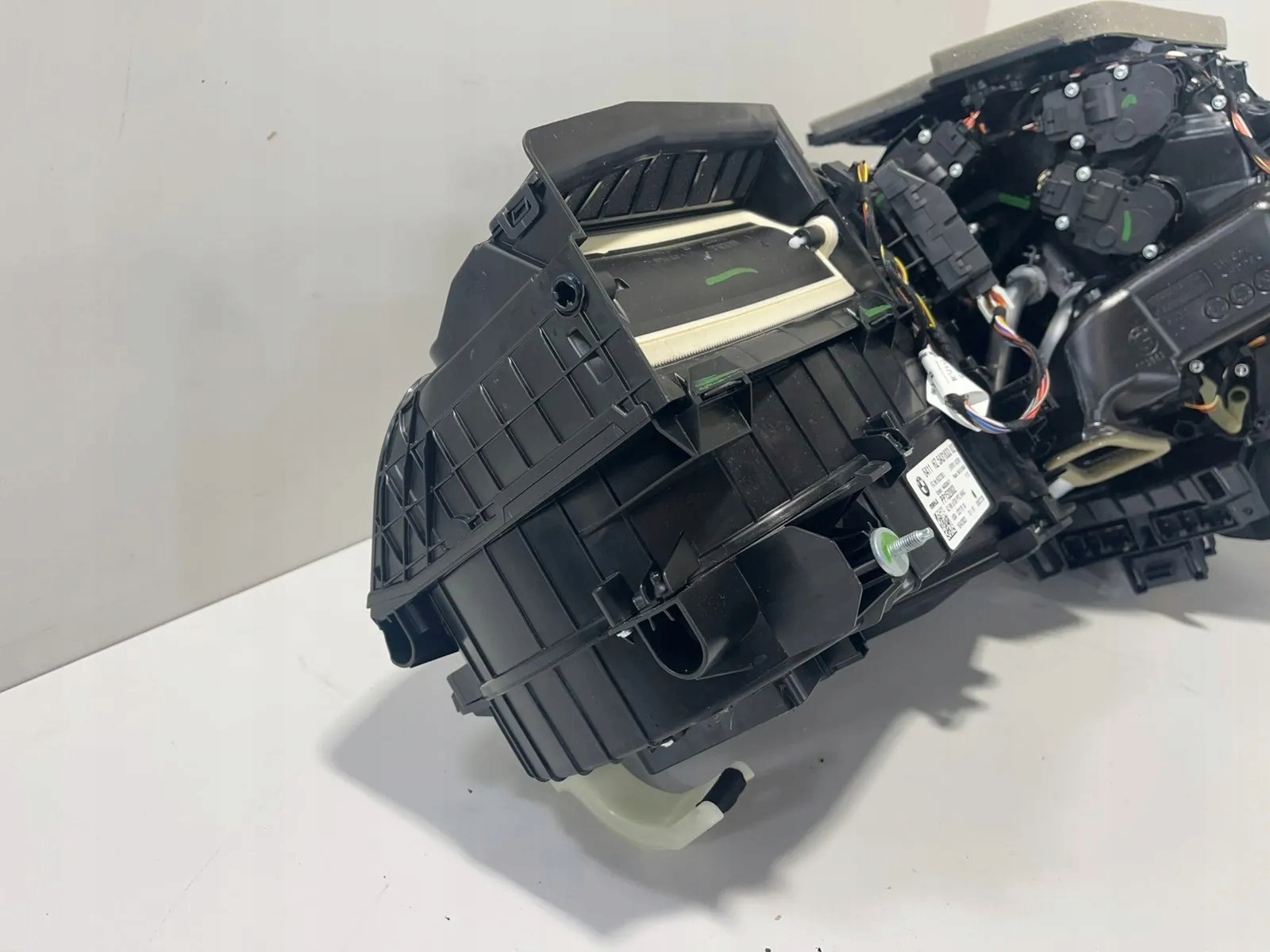Lämmitysyksikkö BMW X7 G07 7944537