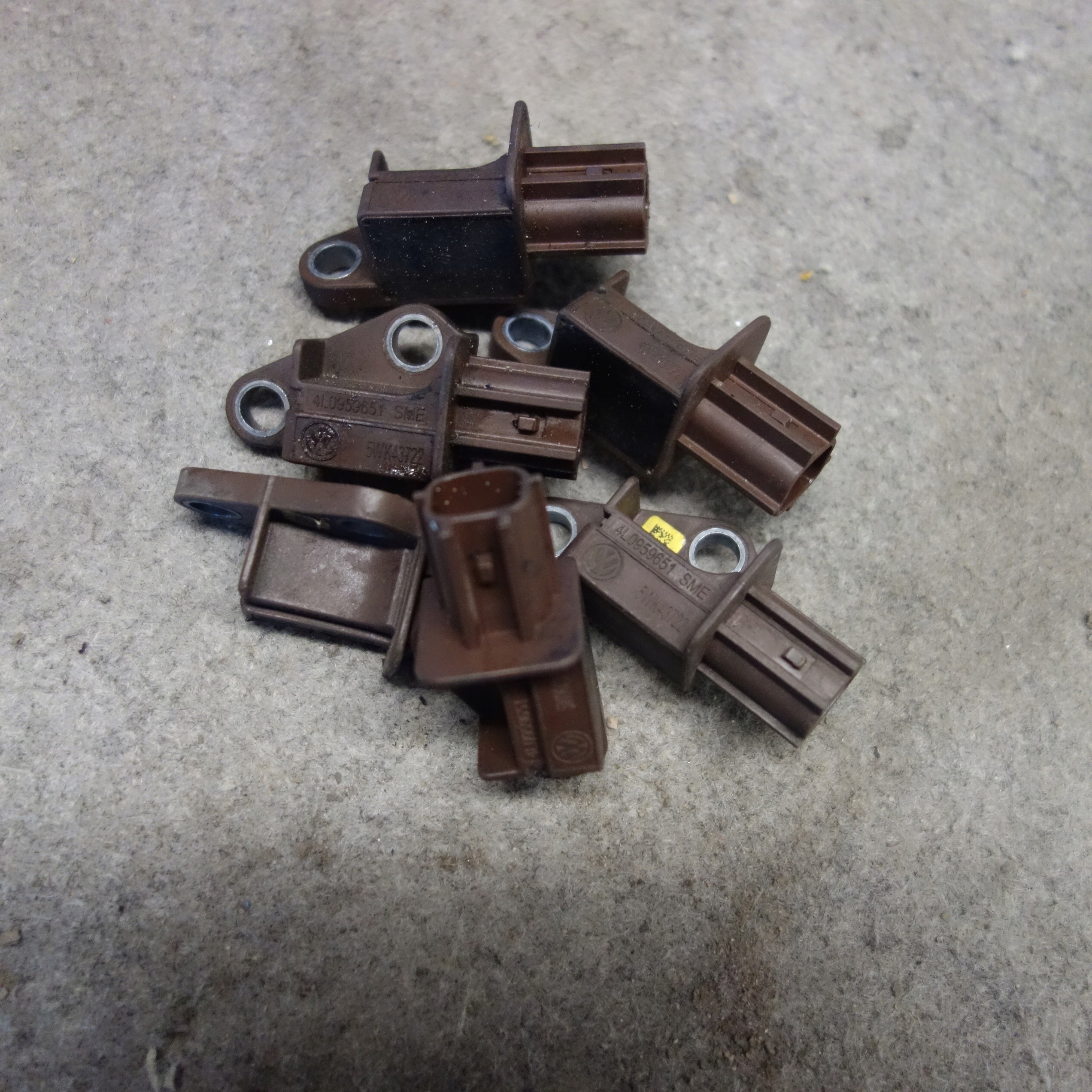 Impact Sensor 4L0959651SME AUDI Q7 4L 05-09 image 2
