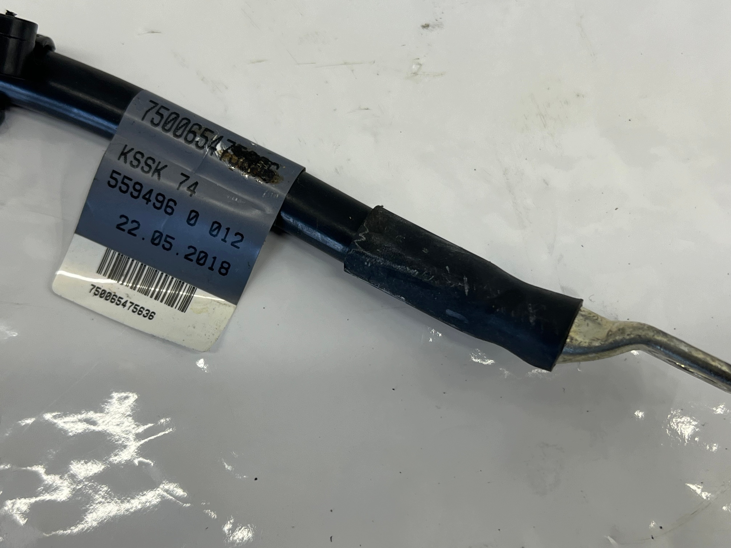 Audi A4 B9 A5 8W maadoituskaapeli 8W0971235A