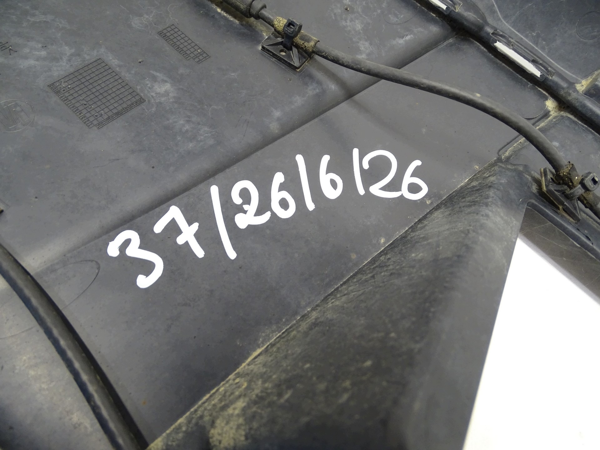 Diffuseur arrière SEAT ATECA 575807568C image 9